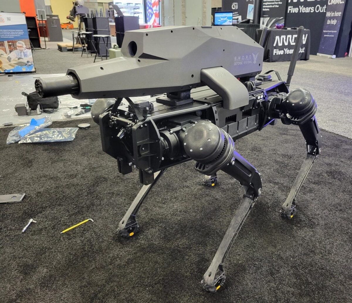 Ein Roboterhund mit Gewehr