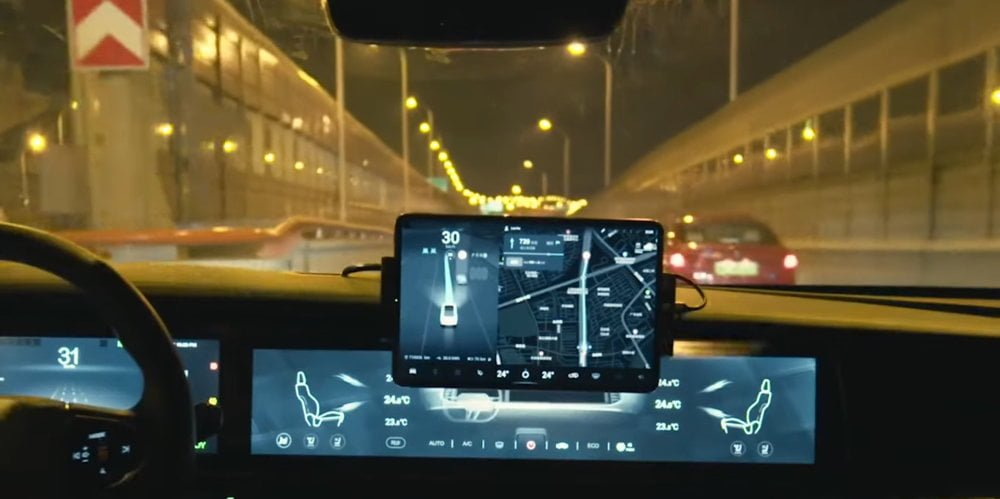 Das smarte Cockpit eines mit Huawei-Technologie ausgestatteten Arcfox-Autos.