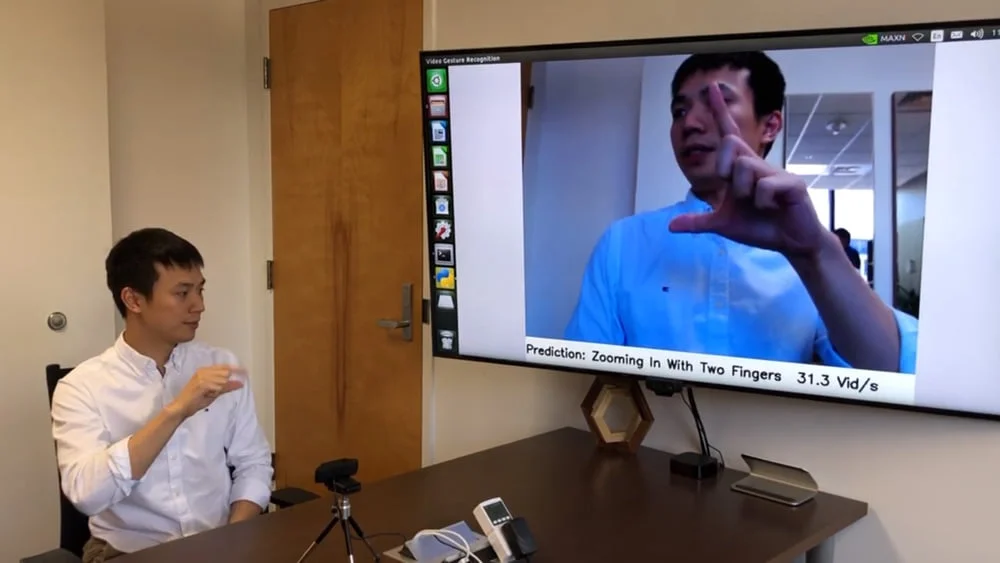 Neue KI-Videoanalyse: Präzise Fingersteuerung sogar mit dem Smartphone
