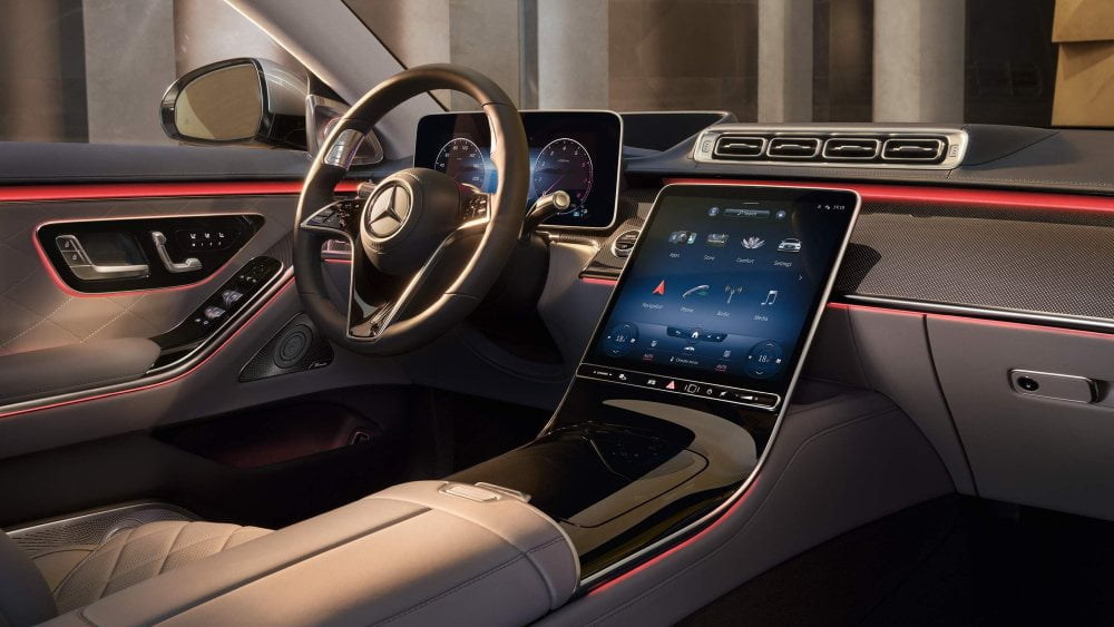 Mercedes S-Klasse fährt autonom und bietet AR-Navigation