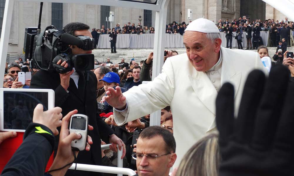 Weshalb Papst Franziskus' KI-Kodex völlig egal ist