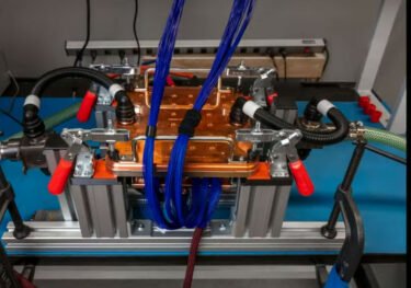 Dojo: Tesla stellt neuen KI-Supercomputer vor