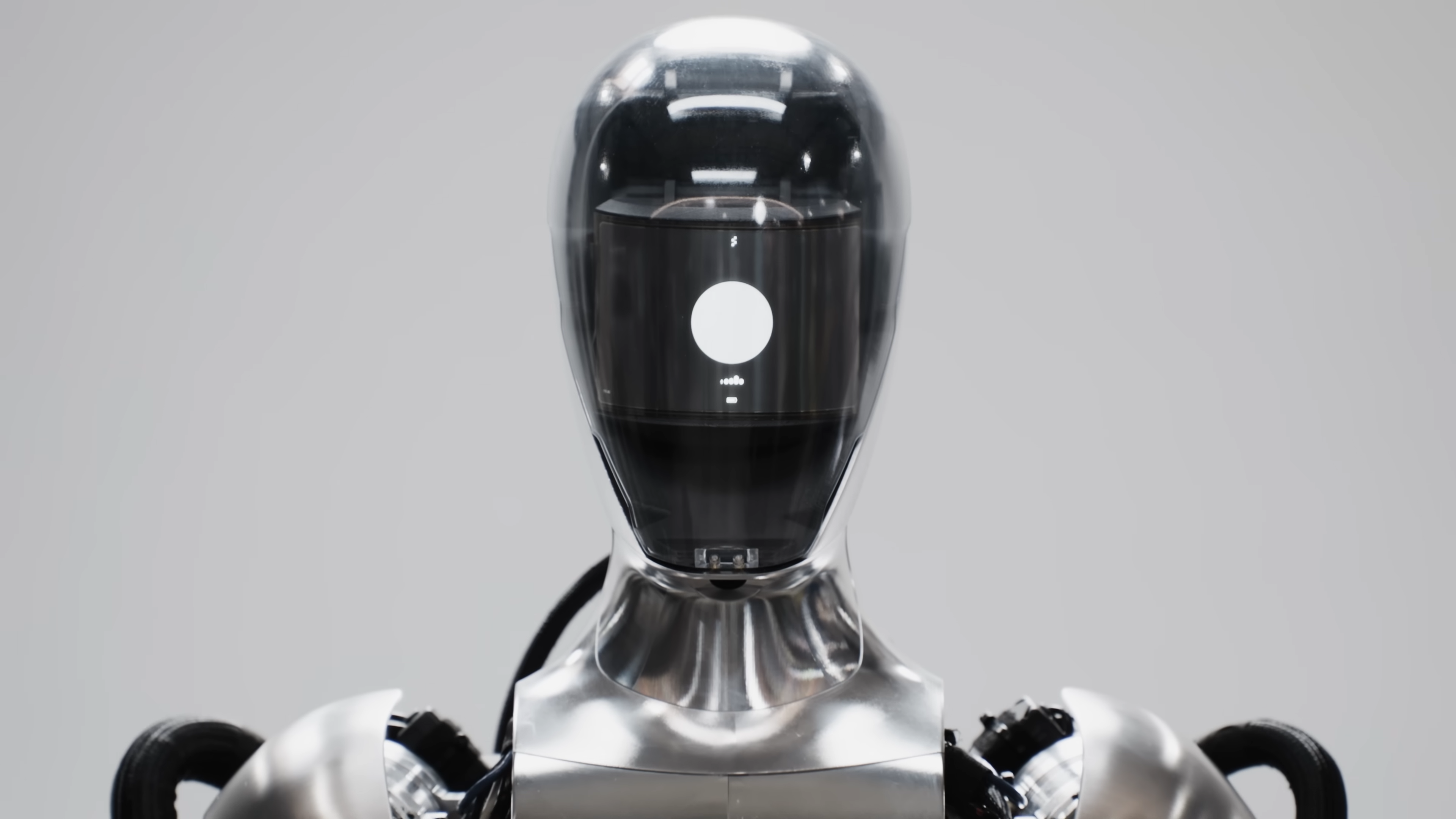 Roboter kann dank OpenAI-Modellen sprechen und handeln