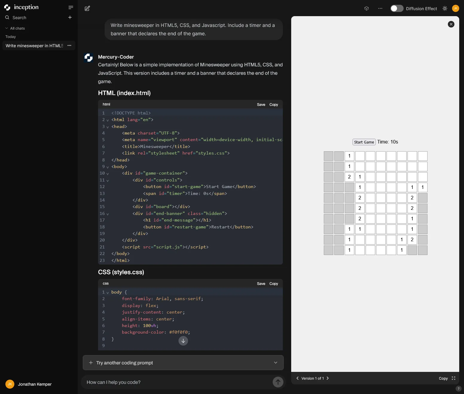 Screenshot einer Code-Entwicklungsumgebung mit Vorschau einer HTML-Website und Minesweeper-Spielfeld auf der rechten Seite.